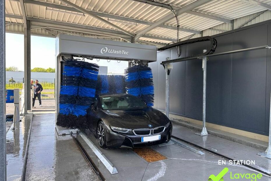 Prestation de lavage auto libre-service - voiture BMW - rouvignies
