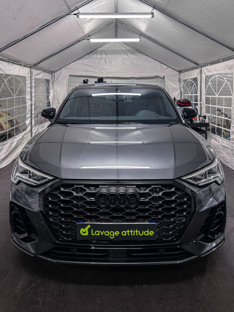 photo d'une Audi Q3  sortie de concession suite à une prestation de traitement céramique