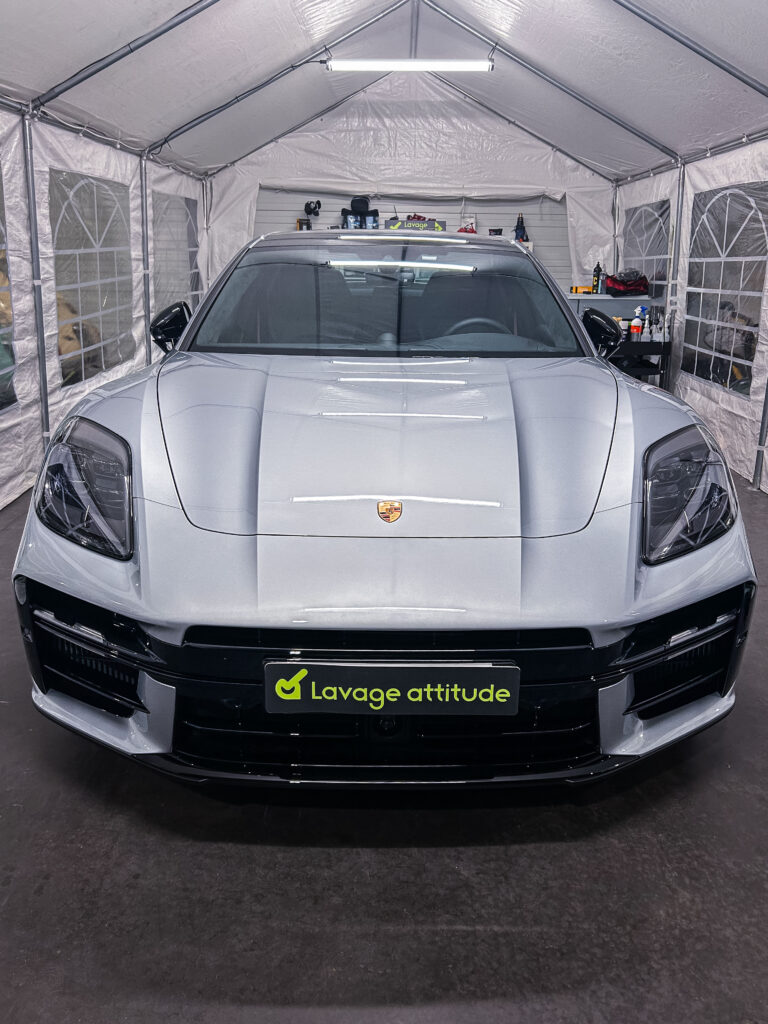 Photo d'une Porsche ayant reçu une prestation de detailing auto